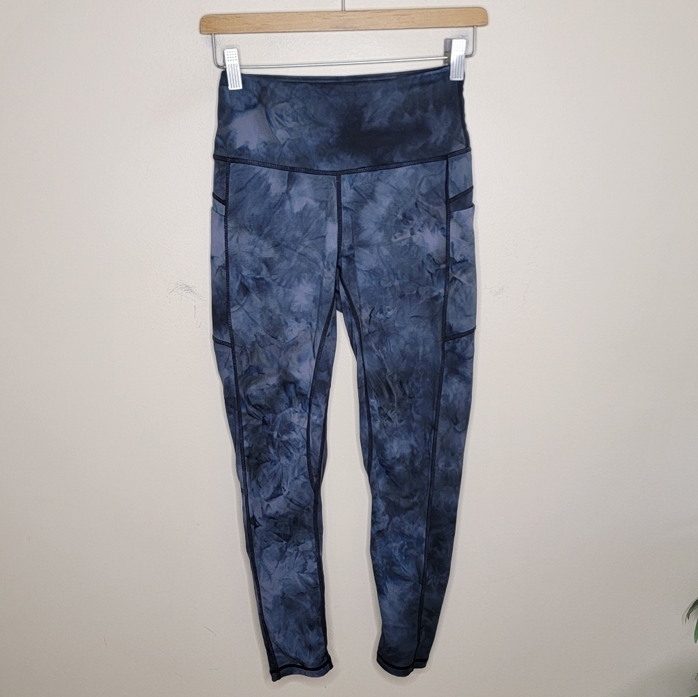 Senita Athletics Gray Tie Dye Skin Fabric Cropped Leggings Size Small Sporty